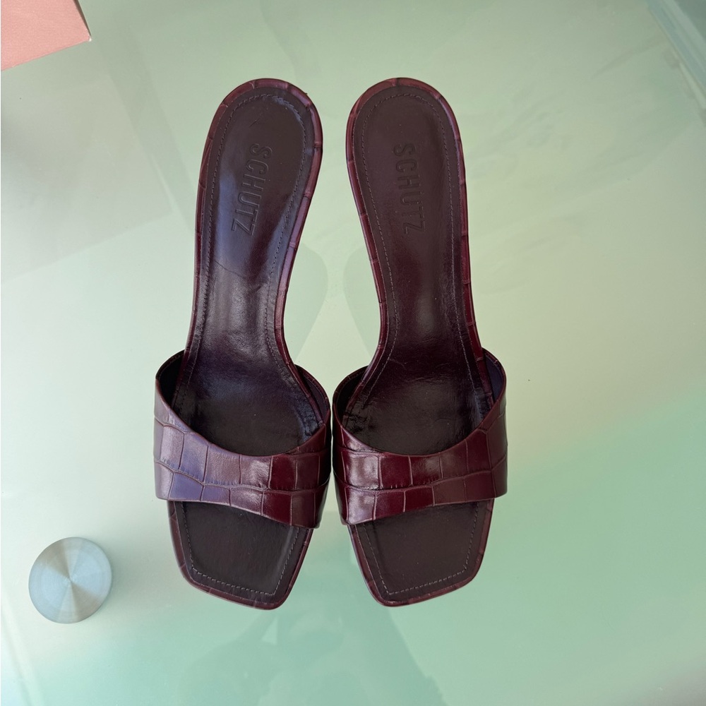 SCHUTZ Women's Dark Red Slide Sandals. Size 9. Great Condition.